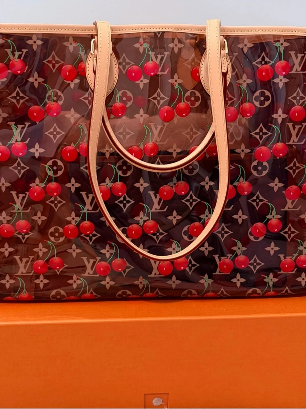 Louis Vuitton Takashi Murakami Cherry On The Go GM Bag - Picture 2 of 9